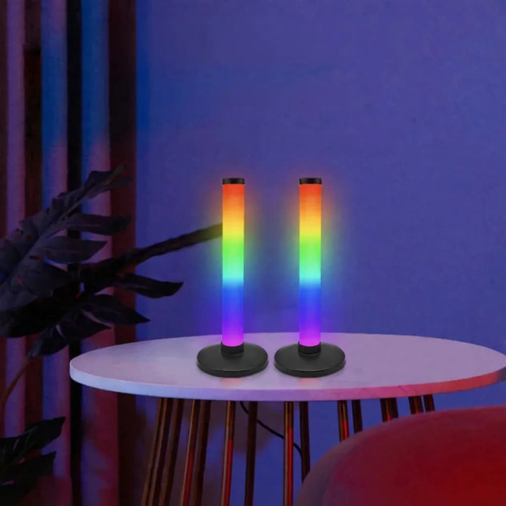 RGB svetloba za ozračje s sinhronizacijo zvoka in upravljanjem prek aplikacije za mizo