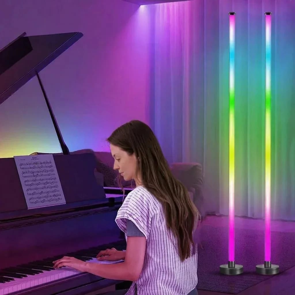 RGB talna svetilka s sinhronizacijo z glasbo, 360° sijajem in upravljanjem prek aplikacije za gaming