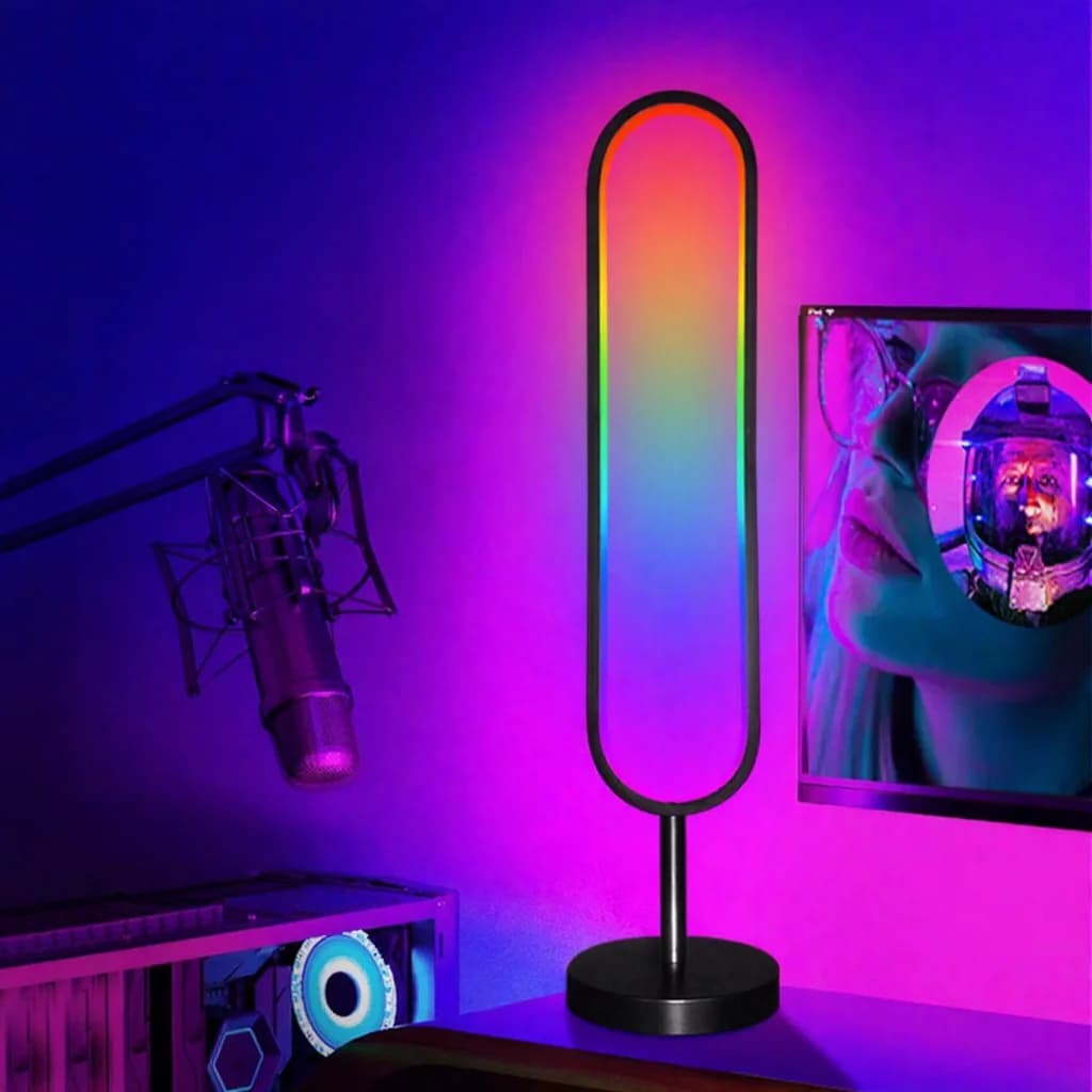 RGB talna svetilka v obliki črke U z odzivom na zvok in upravljanjem prek aplikacije