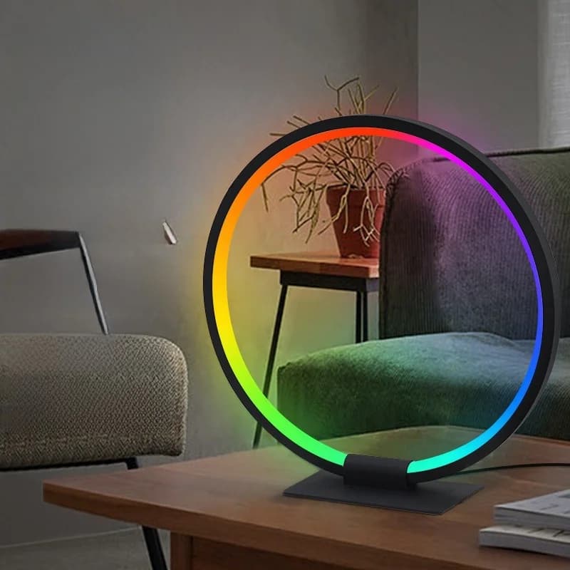 RGB LED ambientalna nočna svetilka s sinhronizacijo z glasbo