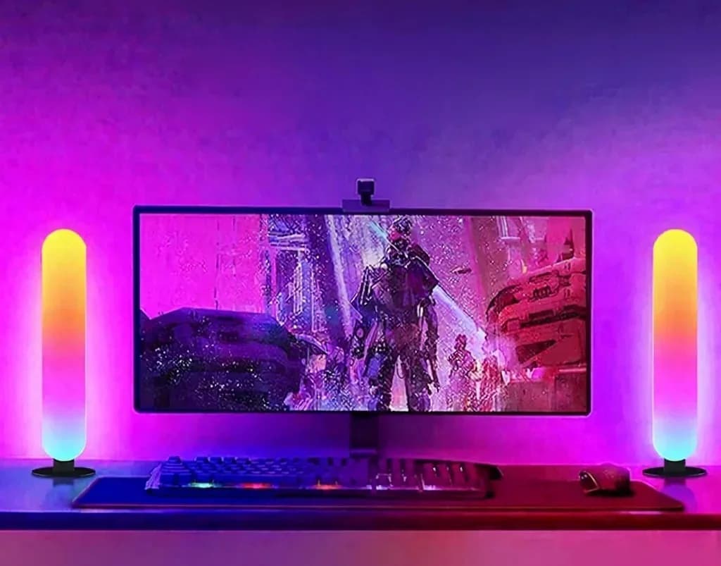 RGB LED ambientna svetloba z Bluetooth sinhronizacijo glasbe in upravljanjem prek aplikacije